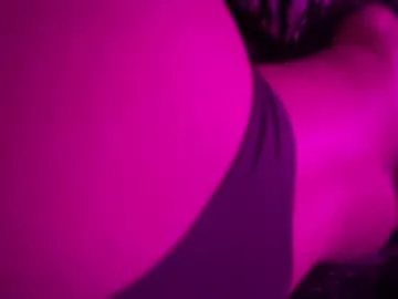 lioncluess – webcam model profile photo Image 9