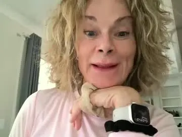 bisexualmilf – webcam model profile photo Image 3