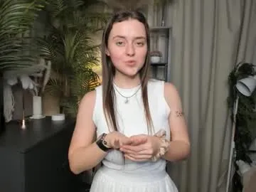 alorianna – webcam model profile photo Image 2