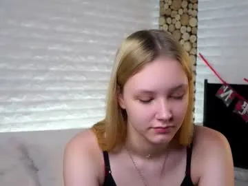 maybaybe – webcam model profile photo Image 2