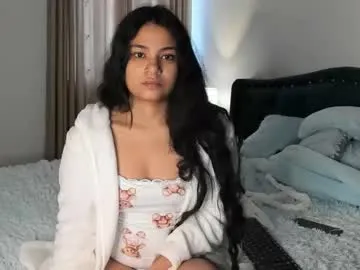 ClaireBree – webcam model profile photo Image 3