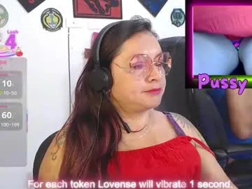 paroncho – webcam model profile photo Image 5