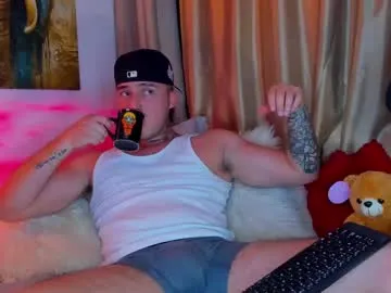 TwinksNextDoor – webcam model profile photo Image 4