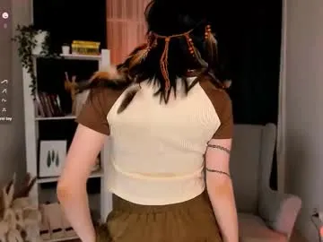 roouse – webcam model profile photo Image 10