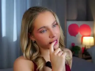 lipswithsmileonthem Image 8