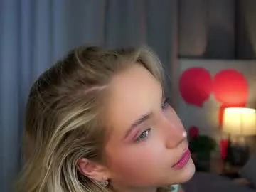 lipswithsmileonthem Image 9