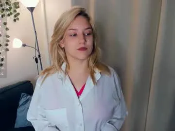 stargroup – webcam model profile photo Image 15