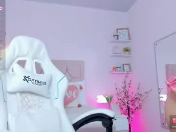 trainwithme – webcam model profile photo Image 17