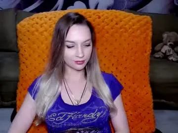 lovellymalina – webcam model profile photo