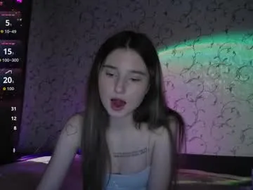 maroonmoon_ – webcam model profile photo Image 8