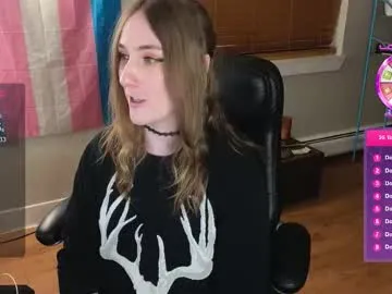 EmilySimon – webcam model profile photo Image 3