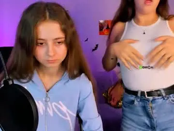 DemiLinda – webcam model profile photo Image 3