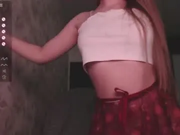 roouse – webcam model profile photo Image 4