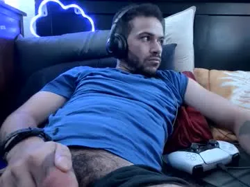 lynnalltop – webcam model profile photo Image 18