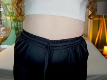 LoraDevine – webcam model profile photo Image 4