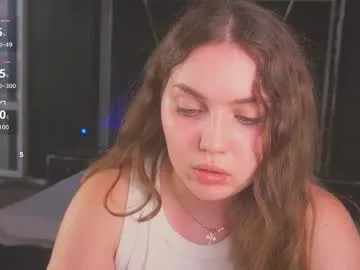 LoraDevine – webcam model profile photo Image 8