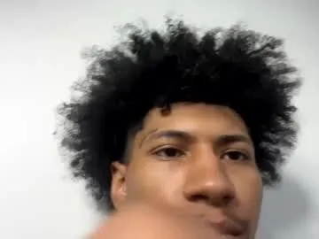 Benson18y – webcam model profile photo Image 10