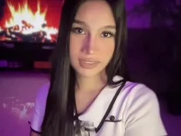 manika21 Image 2
