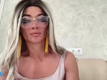 loving_ladies – webcam model profile photo Image 9