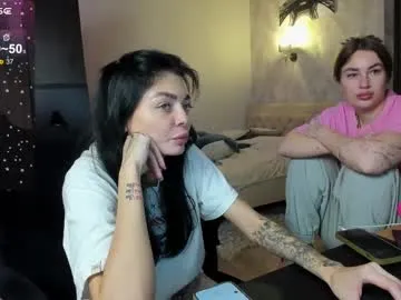 nika_fuchs – webcam model profile photo Image 4