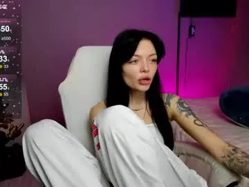 nika_fuchs – webcam model profile photo Image 9