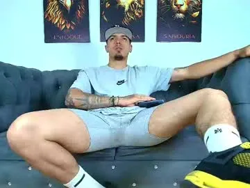 lioncluess – webcam model profile photo Image 6