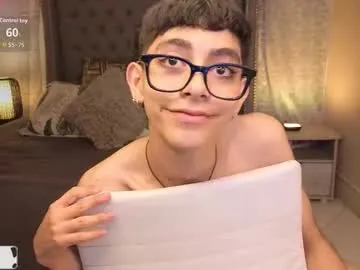 ares_aestheticgod – webcam model profile photo Image 12