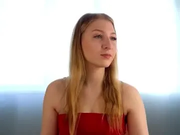 roouse – webcam model profile photo Image 6