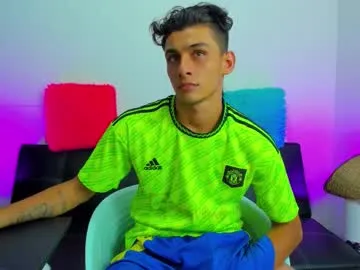 _Tomy08calderon – webcam model profile photo Image 14