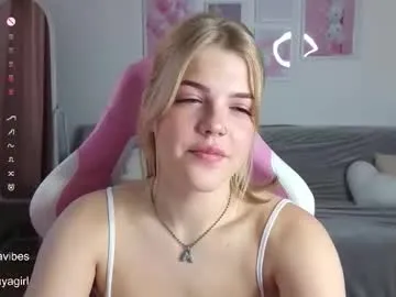 pusichka_ – webcam model profile photo Image 19