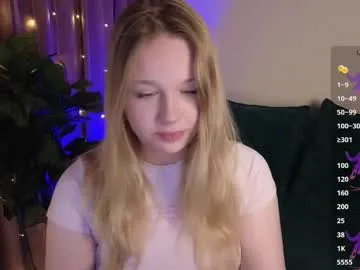 TwinksNextDoor – webcam model profile photo Image 13