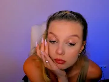 skinny_candy18 – webcam model profile photo Image 4