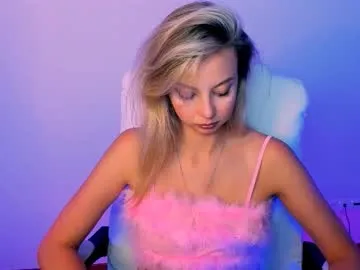 skinny_candy18 – webcam model profile photo Image 7