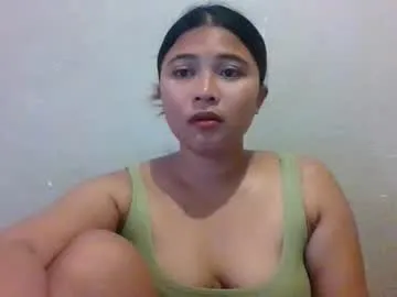 roouse – webcam model profile photo Image 18