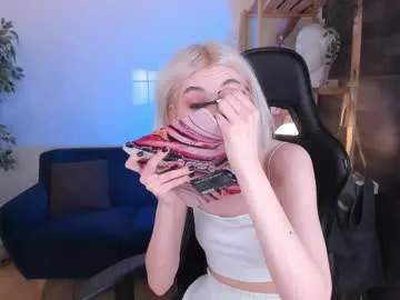 TwinksNextDoor – webcam model profile photo Image 6