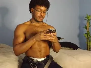 aokunvvv – webcam model profile photo Image 3
