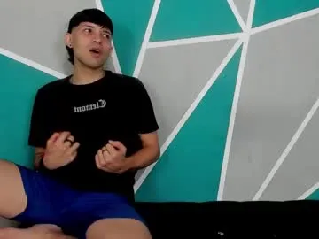 TwinksNextDoor – webcam model profile photo Image 9