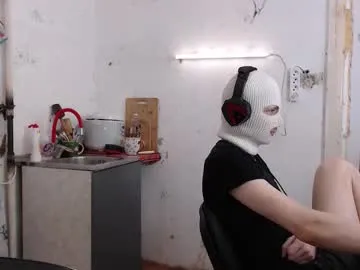 roouse – webcam model profile photo Image 8