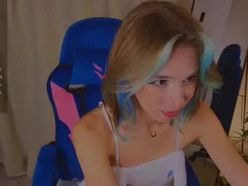 ClaireBree – webcam model profile photo Image 2