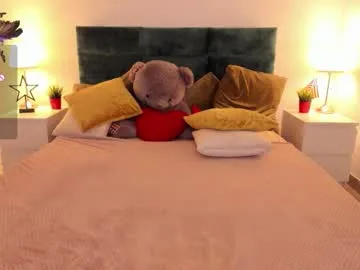 mia_scarlet7 – webcam model profile photo Image 10