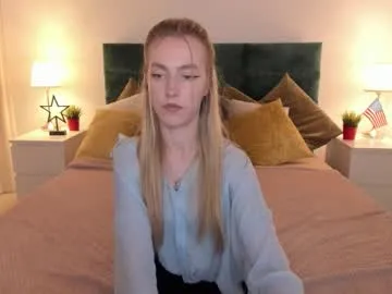 mia_scarlet7 – webcam model profile photo Image 4