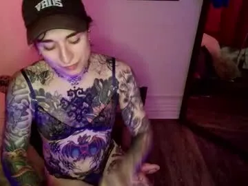 zui_lu – webcam model profile photo Image 3