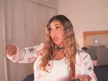 missjuliaa_ Image 11