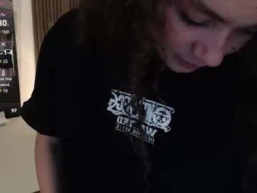 emilyart_ – webcam model profile photo Image 8