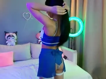 evelune – webcam model profile photo Image 8