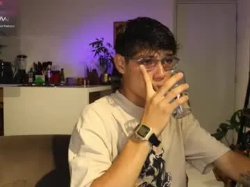 someone_sweet – webcam model profile photo Image 16