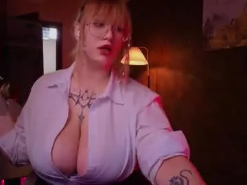 AlicePayne – webcam model profile photo Image 16