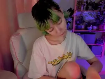 _Alicee_1 – webcam model profile photo Image 13