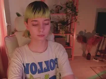 _Alicee_1 – webcam model profile photo Image 4