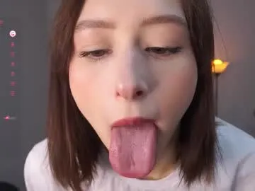 petites_perles – webcam model profile photo Image 3